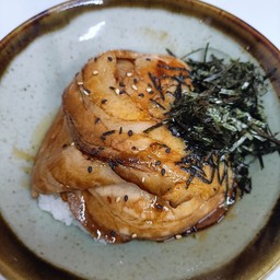 ข้าวหน้าหมูชาชู