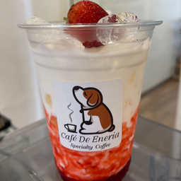 Strawberry Latte - สตรอเบอร์รี่ลาเต้