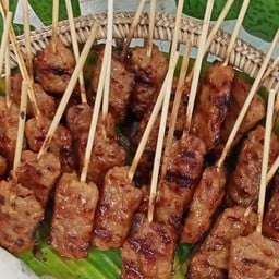 พี่ฟิวส์ หมูปลาร้า- หมูนมสด