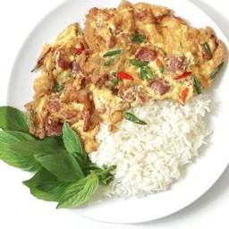 ข้าวไข่เจียวแหนม