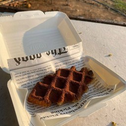 ครอฟเฟิลช็อกโกแลต โกโก้