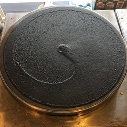 แป้งเครป ชาโคล ( เลือก Toppings ในแบบของคุณ)