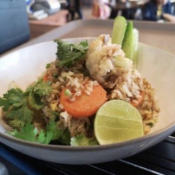 ข้าวผัดผัก ใส่ไข่