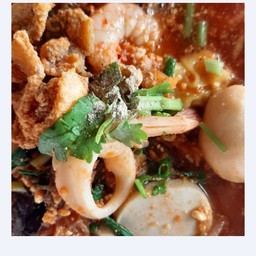 เย็นตาโฟต้มยำรวมทะเล