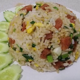 ข้าวผัดกุนเชียง