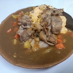 ข้าวแกงกะหรี่หมู