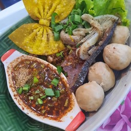 ลวกจิ้ม..เนื้อ เปื่อย ตับ สไป ม่าม ลูกชิ้น