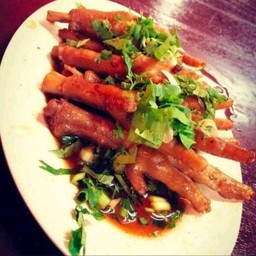 ตีนไก่ตุ๋น