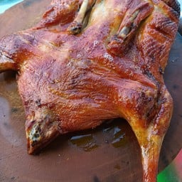 เป็ดเชอรี่ย่างเกลือ ตลาดทรัพย์ทวี