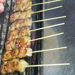 หมูปิ้งนมสดธีรยา