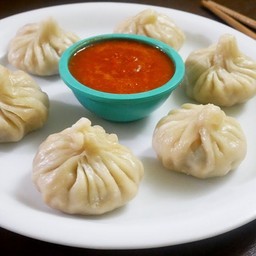 chicken momos steamed 6 pcs