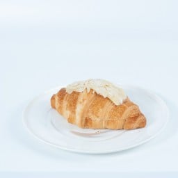ALMOND CROISSANT