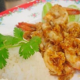 กุ้งผัดกระเทียมพริกไทย