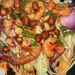 ยำมะม่วงกุ้งสุก