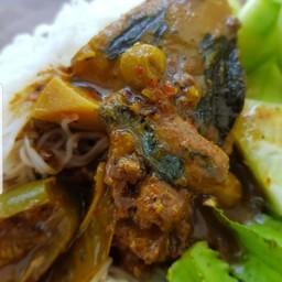 ชุดขนมจีน แกงไตปลา