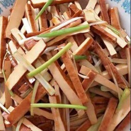 凉拌豆干 ยำเต้าหู้เส้นทรงเครื่อง