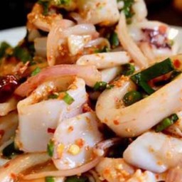 ลาบปลาหมึก