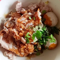 ก๋วยเตี๋ยวหมู+หมูเด้ง