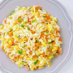 扬州炒饭  ข้าวผัดหยางโจว