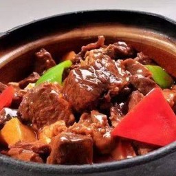 红烧牛腩 เนื้อตุ๋นน้ำแดง