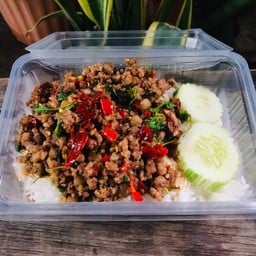 ข้าวผัดกระเพราหมูสับ
