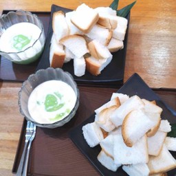 ขนมปังสังหยาใบเตย