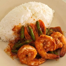ข้าวราดผัดพริกแกงกุ้ง