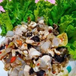 ยำปลาหมึก