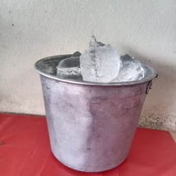 น้ำแข็ง