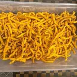 เส้นข้าวซอยทอดกรอบ