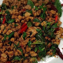 กะเพราหมูสับนรกแตก(กับข้าว)