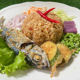 ข้าวผัดน้ำพริกปลาทู