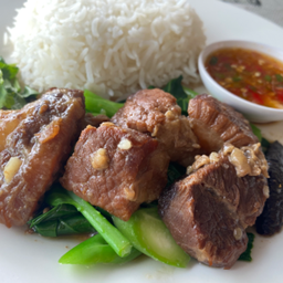 ข้าวเนื้อตุ๋น