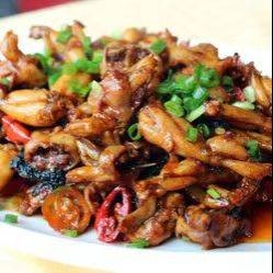 小炒田鸡  ผัดเผ็ดกบ