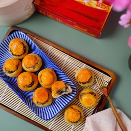 เปี๊ยะไข่ดาว 1 ชิ้น