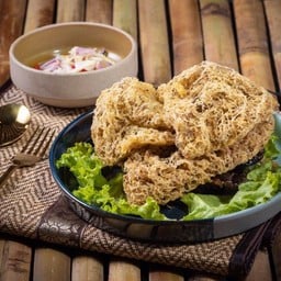 ยำปลาดุกฟู