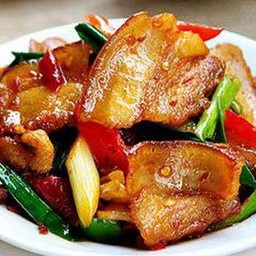 回锅肉  หมูสามชั้นผัดเผ็ด