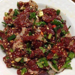 ลาบเนื้อดิบ