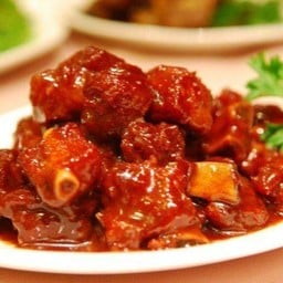 糖醋排骨  ซี่โครงหมูเปรี้ยวหวาน
