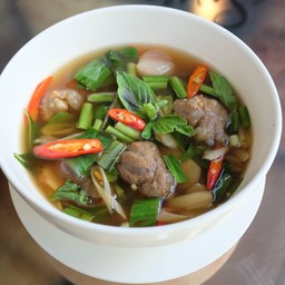 ต้มแซ่บเนื้อน่องลาย