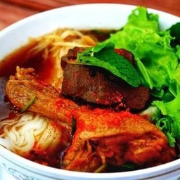 ก๋วยเตี๋ยวเป็ดตุ๋น ลาบเป็ดลุงนิด