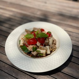ยำหมูยอไหลบัวไข่แดง