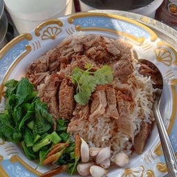 เจ๊ไร ขาหมูตุ๋นยาจีน สาขา 1