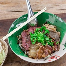 ก๋วยเตี๋ยวเนื้อศรีจันทร์