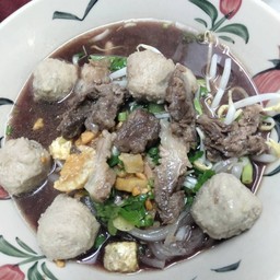 ก๋วยเตี๋ยวเนื้อเปื่อย (พิเศษ)