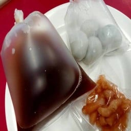 ร้านน้ำเต้าหู้ปาท่องโก๋เสาชิงซอยเรวดีเจ้าเก่า