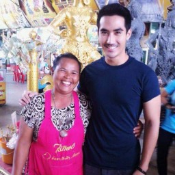 เจ๊นางอาหารตามสั่งเป็นกันเอง