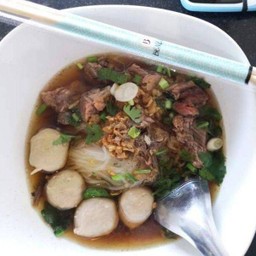 ก๋วยเตี๋ยวเนื้อ