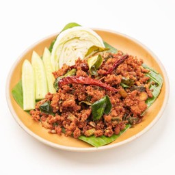 ลาบหมูทอด IS AN