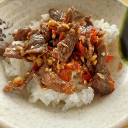 เสือร้องไห้ ผัดพริกเกลือ